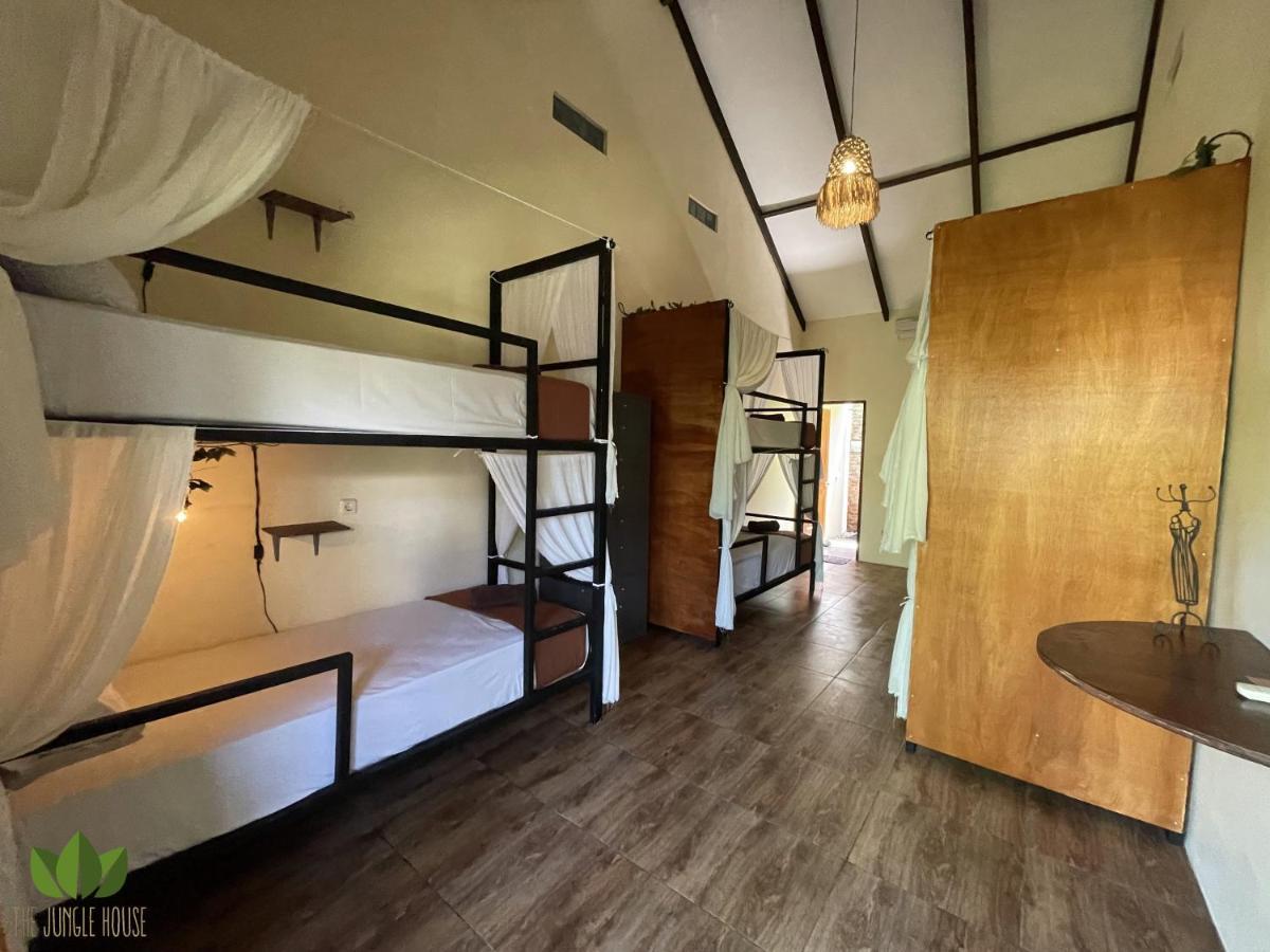 Hostel The Jungle House Canggu Exterior foto